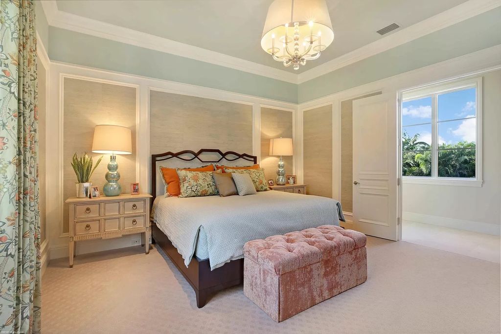 The Custom Home in Florida is a luxurious estate situated on the finest lot in prestigious Old Palm now available for sale. This home located at 11748 Bella Donna Ct, Palm Beach Gardens, Florida; offering 6 bedrooms and 9 bathrooms with over 10,000 square feet of living spaces.