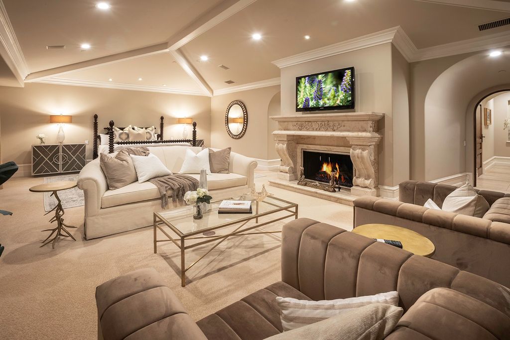 The Newport Coast Home boasts coastal southern California grandeur throughout on a front row unobstructed hilltop now available for sale. This home located at 7 Sailcrest, Newport Coast, California; offering 7 bedrooms and 8 bathrooms with over 9,800 square feet of living spaces.