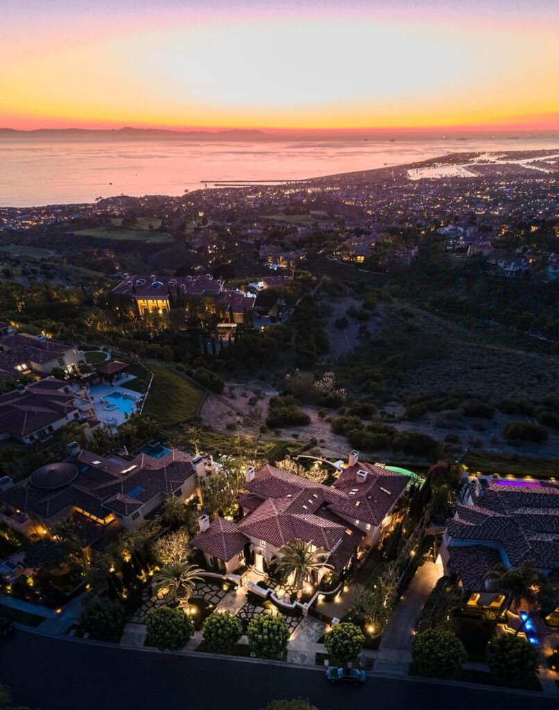The Newport Coast Home boasts coastal southern California grandeur throughout on a front row unobstructed hilltop now available for sale. This home located at 7 Sailcrest, Newport Coast, California; offering 7 bedrooms and 8 bathrooms with over 9,800 square feet of living spaces.