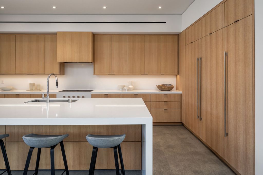 The Home in Corona Del Mar is a sumptuous estate in stylish retreat with the surrounding contemporary landscape now available for sale. This home located at 1806 Marapata Dr, Corona Del Mar, California; offering 4 bedrooms and 4 bathrooms with over 5,000 square feet of living spaces.