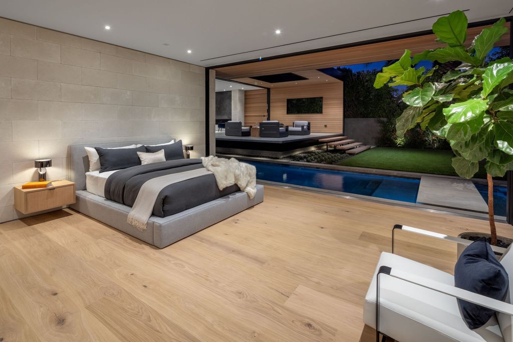 The Home in Corona Del Mar is a sumptuous estate in stylish retreat with the surrounding contemporary landscape now available for sale. This home located at 1806 Marapata Dr, Corona Del Mar, California; offering 4 bedrooms and 4 bathrooms with over 5,000 square feet of living spaces.
