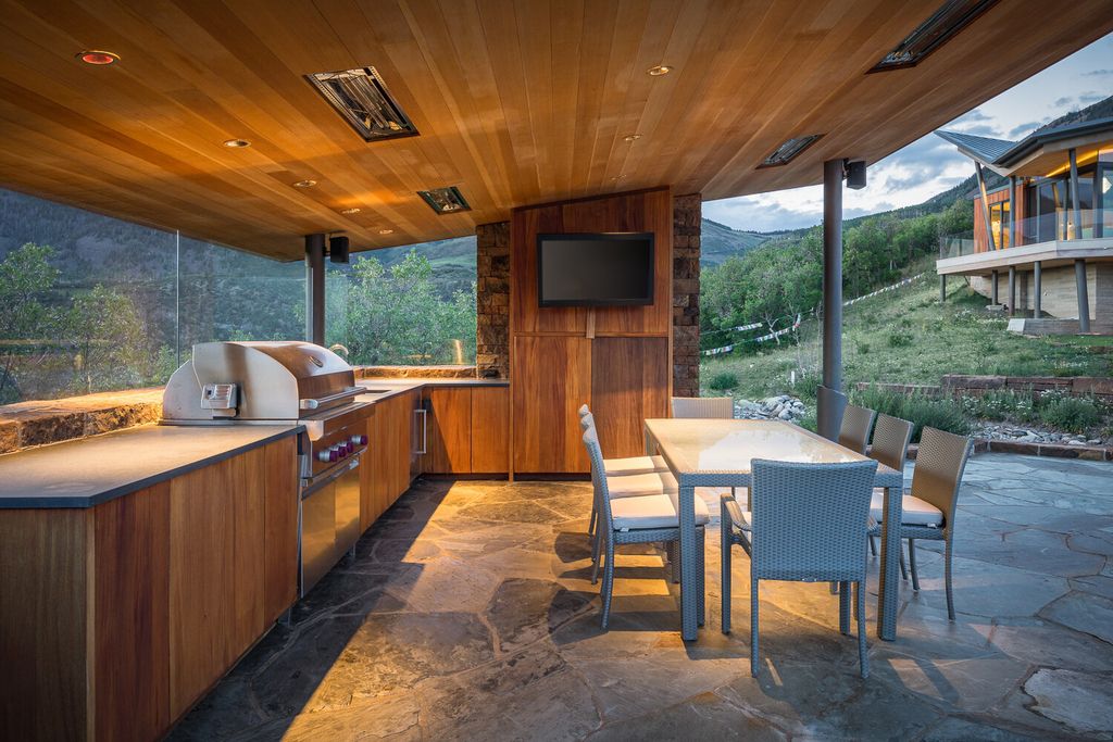 The Colorado Mansion is a modern architectural masterpiece is perched on a point featuring thrilling views of Telluride's most dramatic peaks now available for sale. This home located at 296 Gray Head Ln, Telluride, Colorado; offering 6 bedrooms and 10 bathrooms with over 11,800 square feet of living spaces.