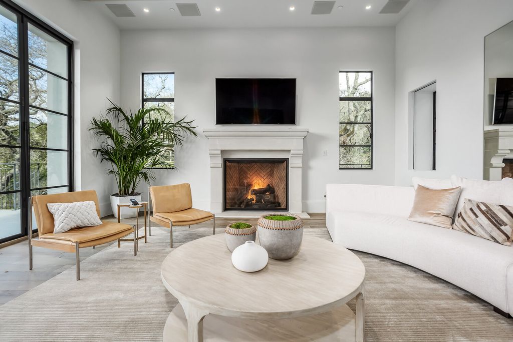 The Home in Orinda is a resort like estate where perfect design meets exquisite taste and unparalleled craftsmanship now available for sale. This home located at 519 Miner Rd, Orinda, California; offering 5 bedrooms and 9 bathrooms with over 7,000 square feet of living spaces. 