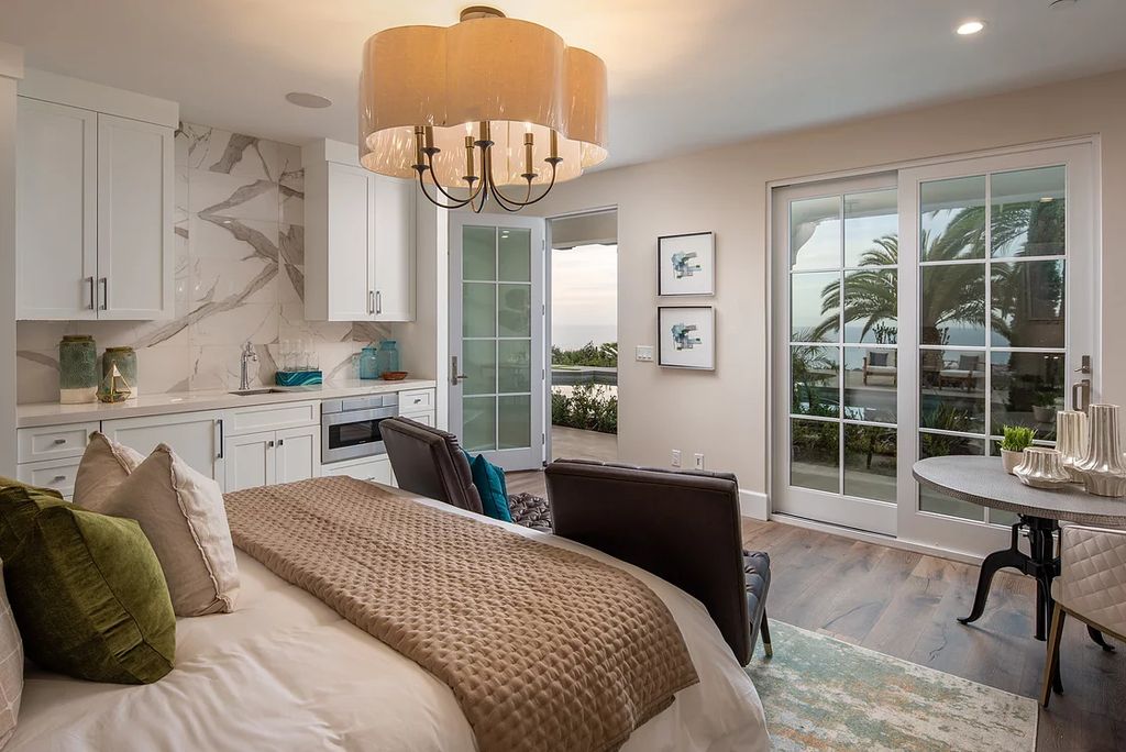 The Home in La Jolla is a Brand new construction on Muirlands Drive with panoramic ocean, village, and golf course views now available for sale. This home located at 1206 Muirlands Dr, La Jolla, California; offering 8 bedrooms and 8 bathrooms with over 7,700 square feet of living spaces.