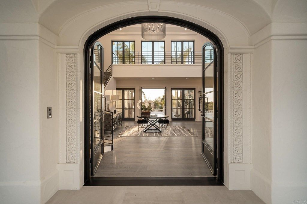 Enjoy the Luxury Life in Rancho Santa Fe Mediterranean Home Listing for 7895000 12