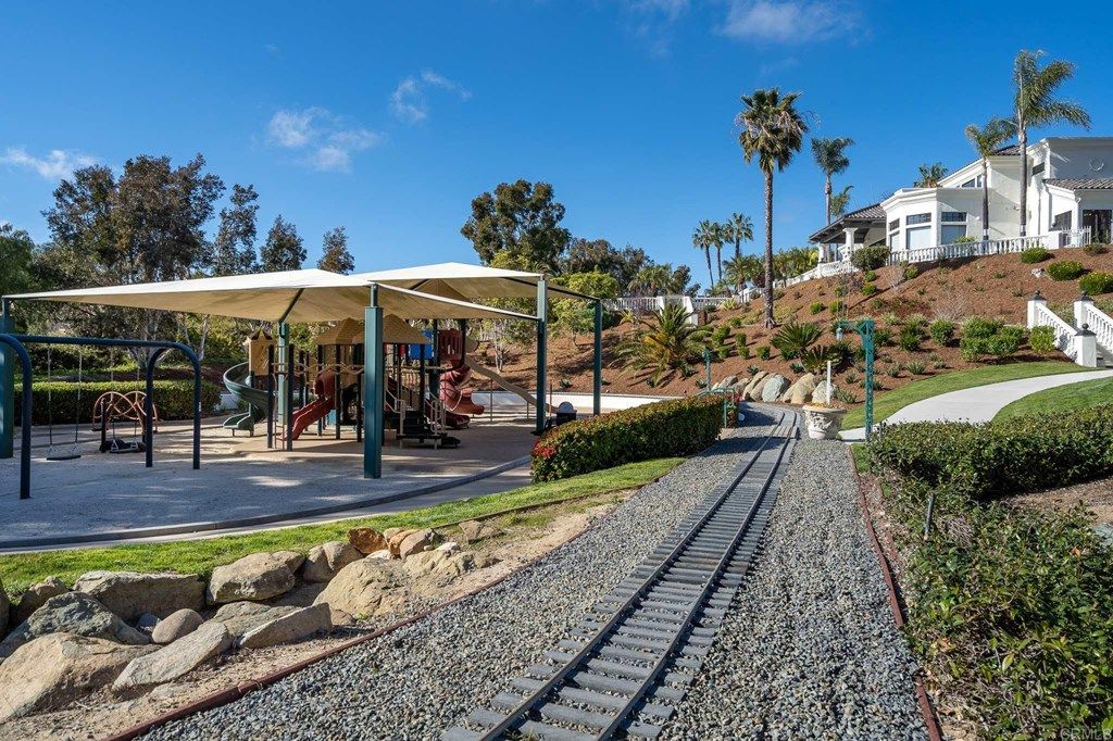 Enjoy the Luxury Life in Rancho Santa Fe Mediterranean Home Listing for 7895000 2