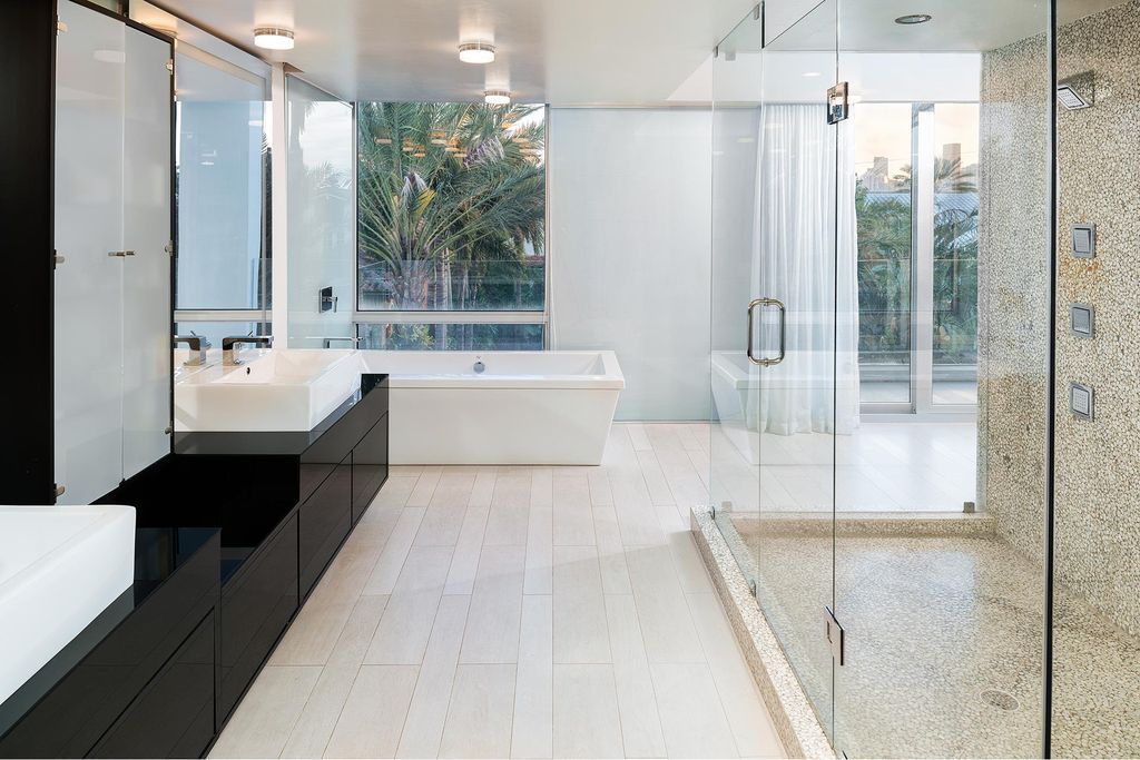 Irreplaceable Unique home with abundance of outdoor living in Florida