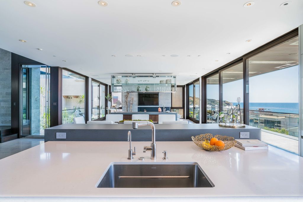 Newly Built Modern House in Dana Point with over stunning views