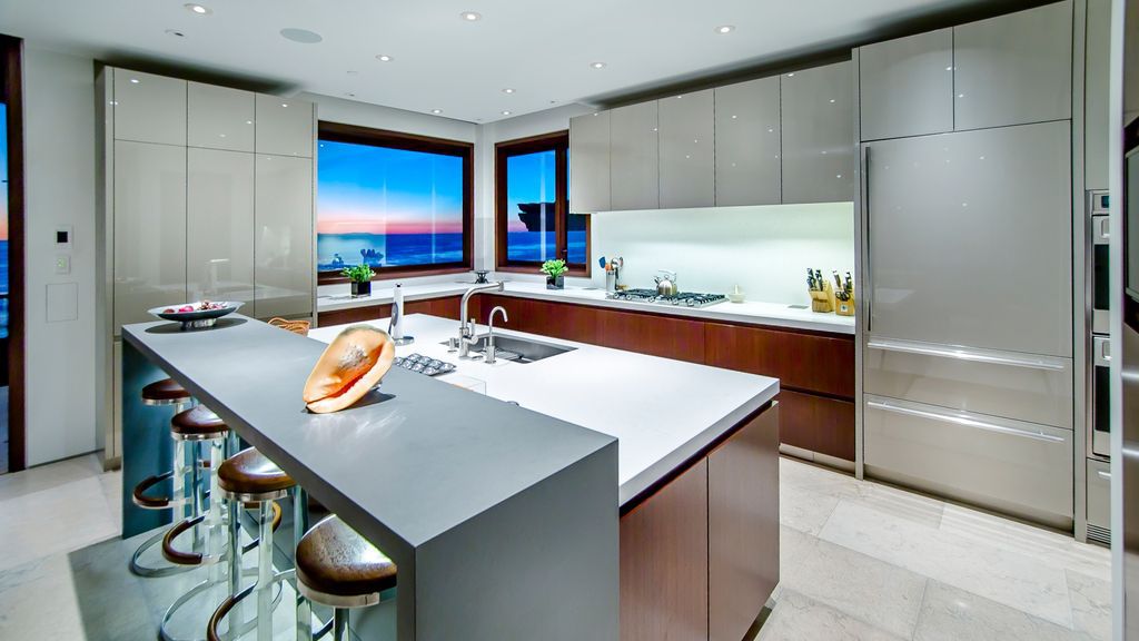 Newly Built Modern House in Dana Point with over stunning views