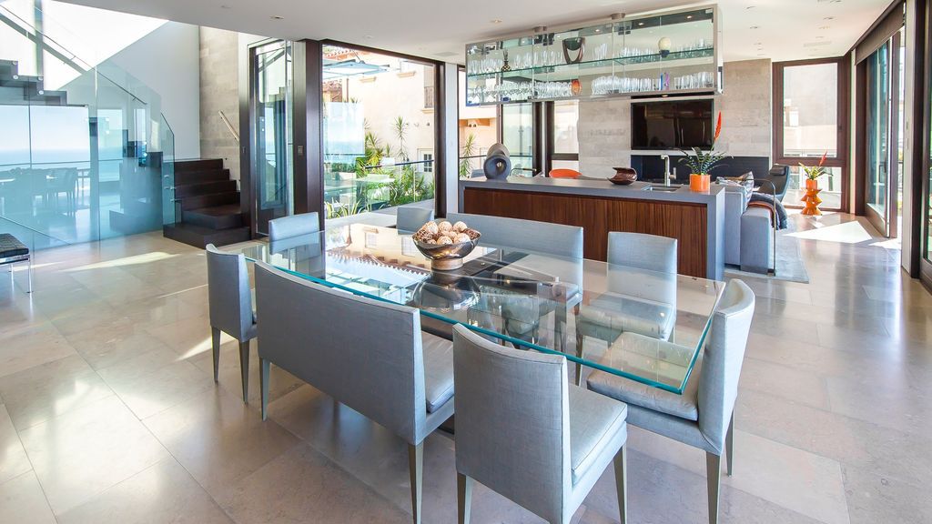 Newly Built Modern House in Dana Point with over stunning views
