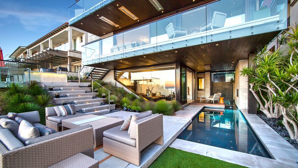 Newly Built Modern House in Dana Point with over stunning views