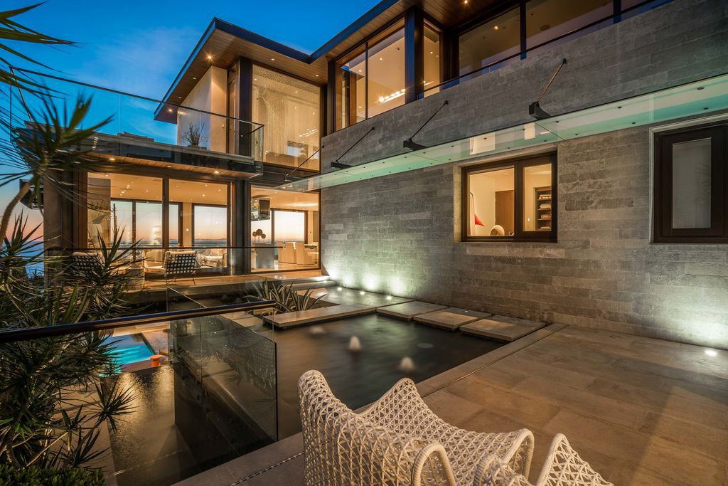 Newly Built Modern House in Dana Point with over stunning views