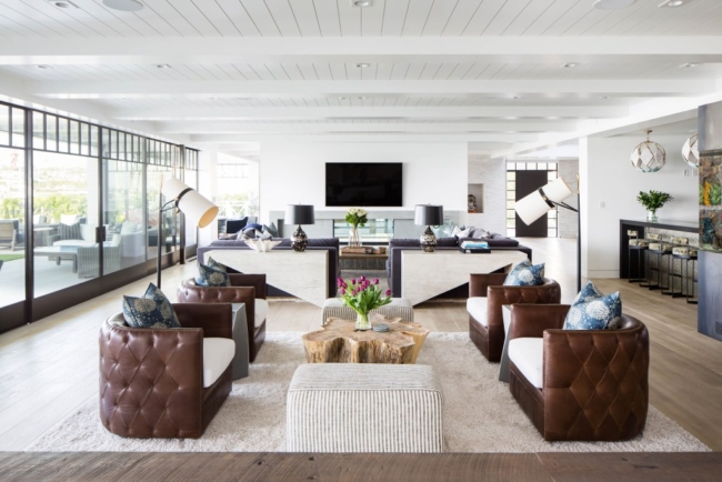 Ritzy interior design of Newport Waterfront by Blackband Design ...