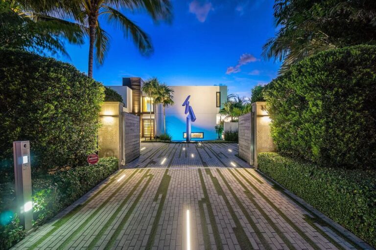 Stunning Ultra Modern Smart Home in Palm Beach Sells for $11,887,000