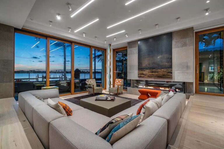 Picture of Stunning Ultra Modern Smart Home in Palm Beach Sells for $11,887,000