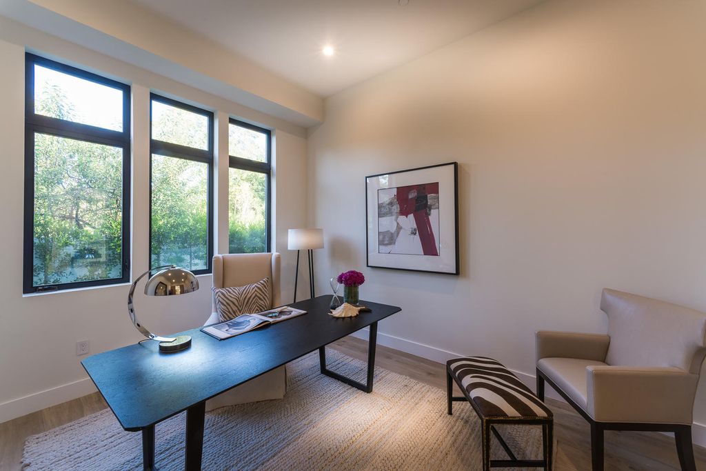 A Magnificent Luxury Home in Encino with Impeccable Design listed for 5900000 23