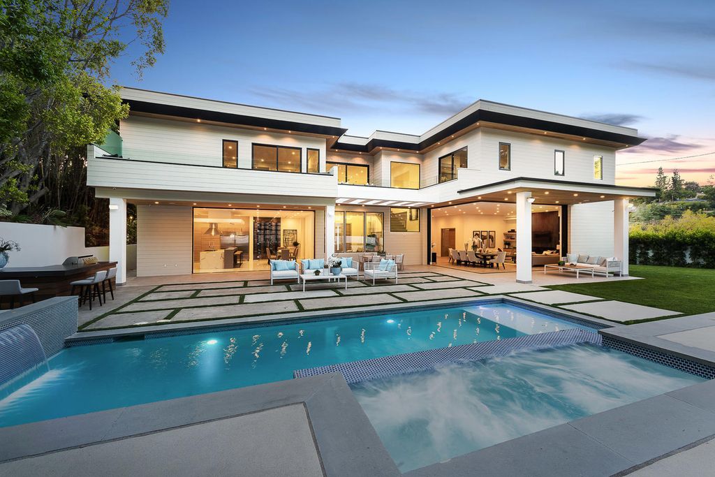 A Magnificent Luxury Home in Encino with Impeccable Design listed for 5900000 4