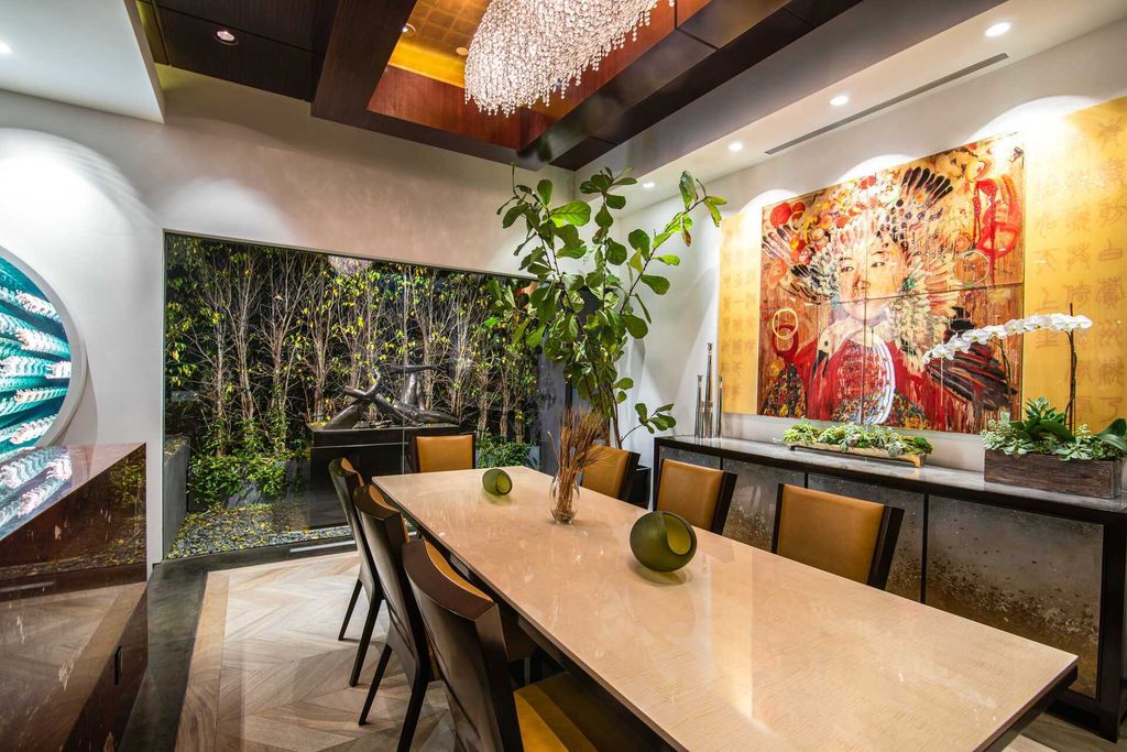 The Architectural Home in Brentwood is an ultra modern design to create comfortable and modern living spaces now available for sale. This home located at 314 N Barrington Ave, Los Angeles, California; offering 5 bedrooms and 9 bathrooms with over 8,000 square feet of living spaces.