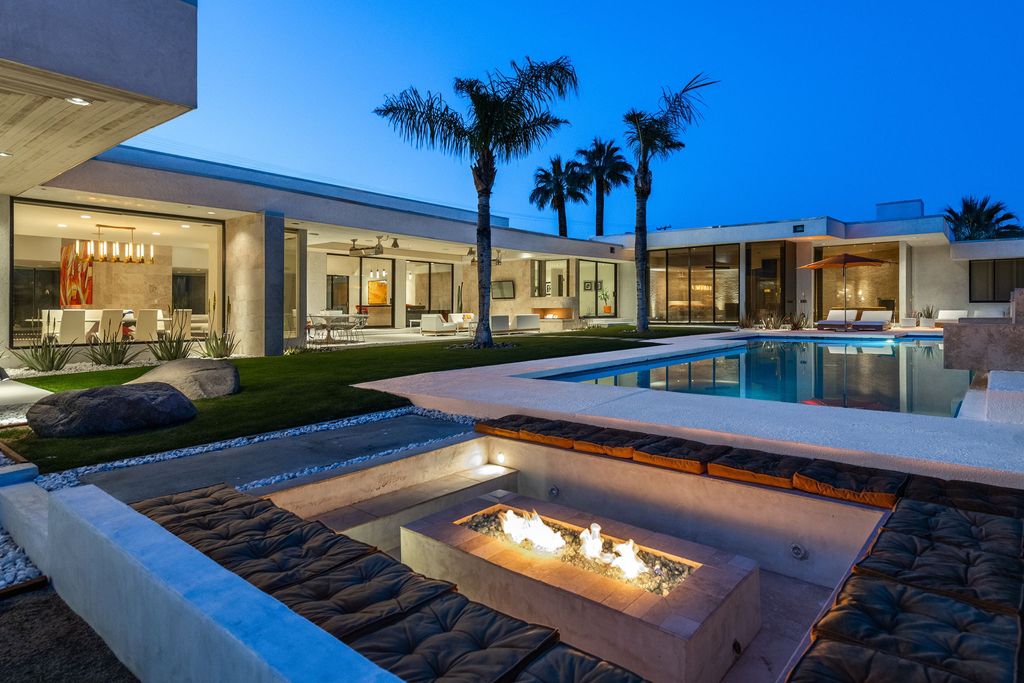 The Palm Springs Hills Modern Home is a iconic estate by John Walling and McCallum with incredible mountain and valley views now available for sale. This home located at 700 W Stevens Rd, Palm Springs, California; offering 6 bedrooms and 8 bathrooms with over 13,000 square feet of living spaces.