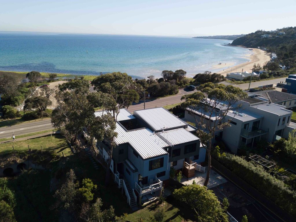 Beautiful Mornington Beach Houses in Melbourne by Habitech Systems 19 3