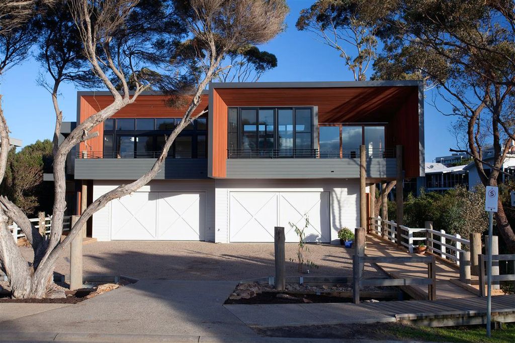 Beautiful Mornington Beach Houses in Melbourne by Habitech Systems 2