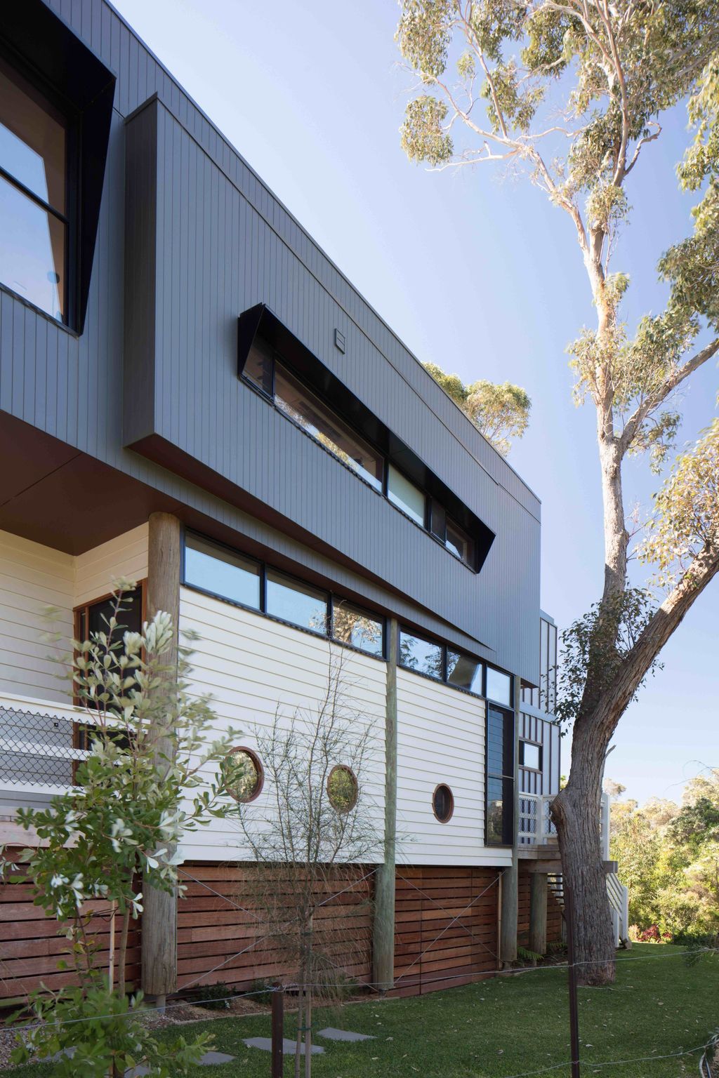 Beautiful Mornington Beach Houses in Melbourne by Habitech Systems 6