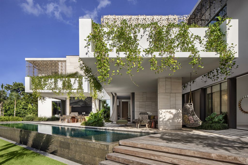 Context and Nature Inspire Terracina House in Miami Florida by SAOTA 7