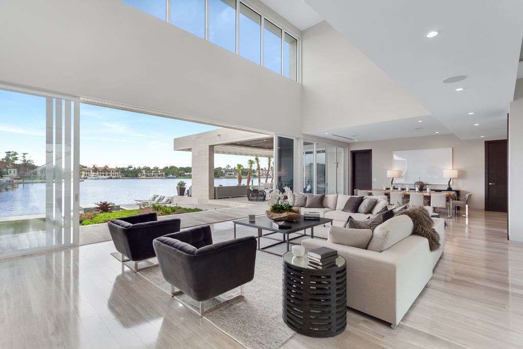 Coral Gables Iconic House with waterfrontage and direct ocean access