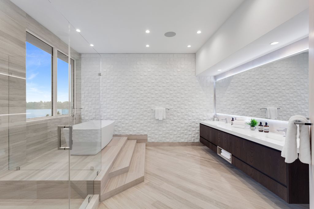 Coral Gables Iconic House with waterfrontage and direct ocean access