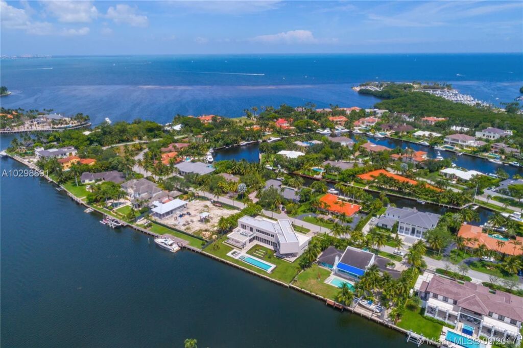 Coral Gables Iconic House with waterfrontage and direct ocean access