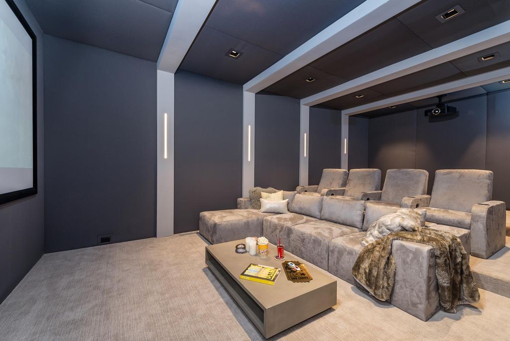 This Exclusive Unparalleled Mansion in Las Vegas Designed by Jason Thomas Architect of Southampton and executed by Sagaponack Builders. This villa has it all: value, location, super generous plot, picturesque setting, top-quality construction, cutting-edge equipment, functionality and elegance of interiors.