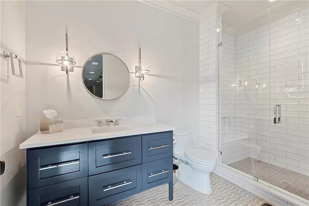 The gorgeous contemporary home in Austin is an elegant home which is privately gated for peace and security now available for sale. This home located at 3604 Westlake Dr, Austin, Texas; offering 5 bedrooms and 5 bathrooms with over 5,600 square feet of living spaces.