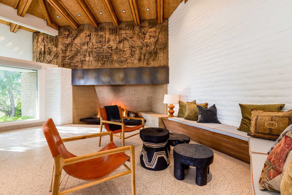 Gorgeous mid century modern home in the west of Los Angeles, California