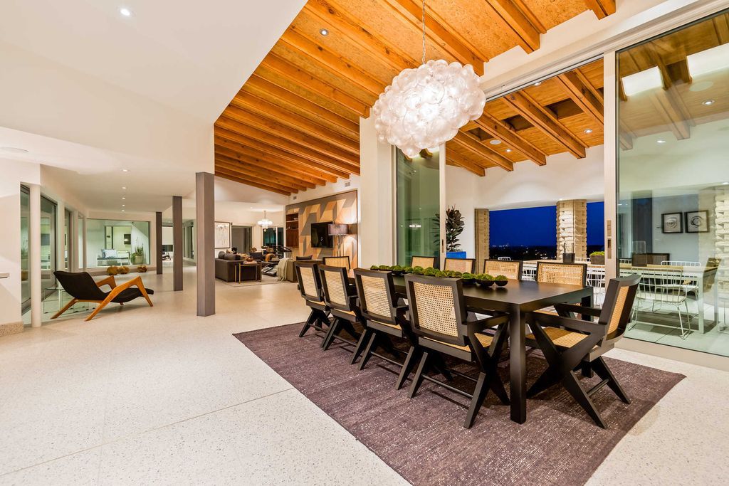 Gorgeous mid century modern home in the west of Los Angeles, California