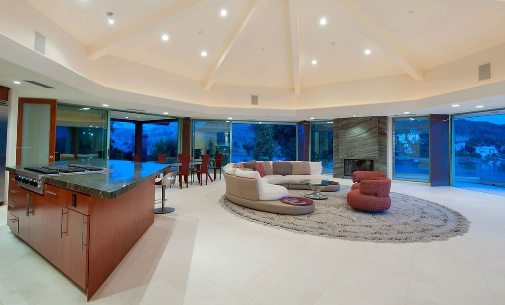 Impressive Mountain View Home in California built by Michael Barsocchini