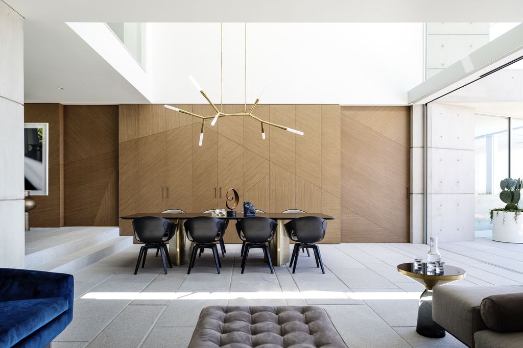 Luxurious Design and Full view of Sydney Harbor with Mosman by SAOTA 8