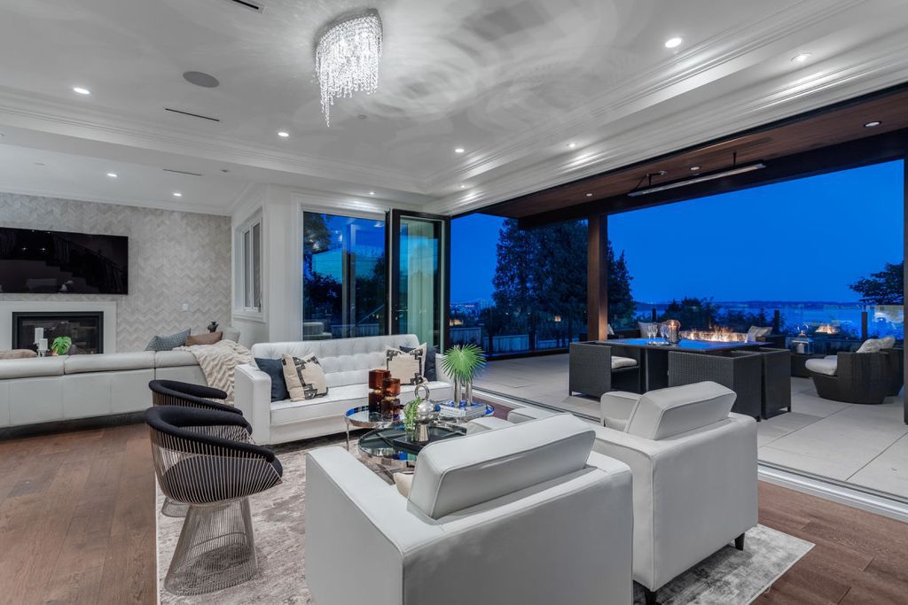 This Luxury Dream Home in West Vancouver was executed by Marble Construction, winner of best single family Home in Canada. This Dream Home nestled on a fabulous prime place lot with views of the Lions Gate Bridge and Ocean.