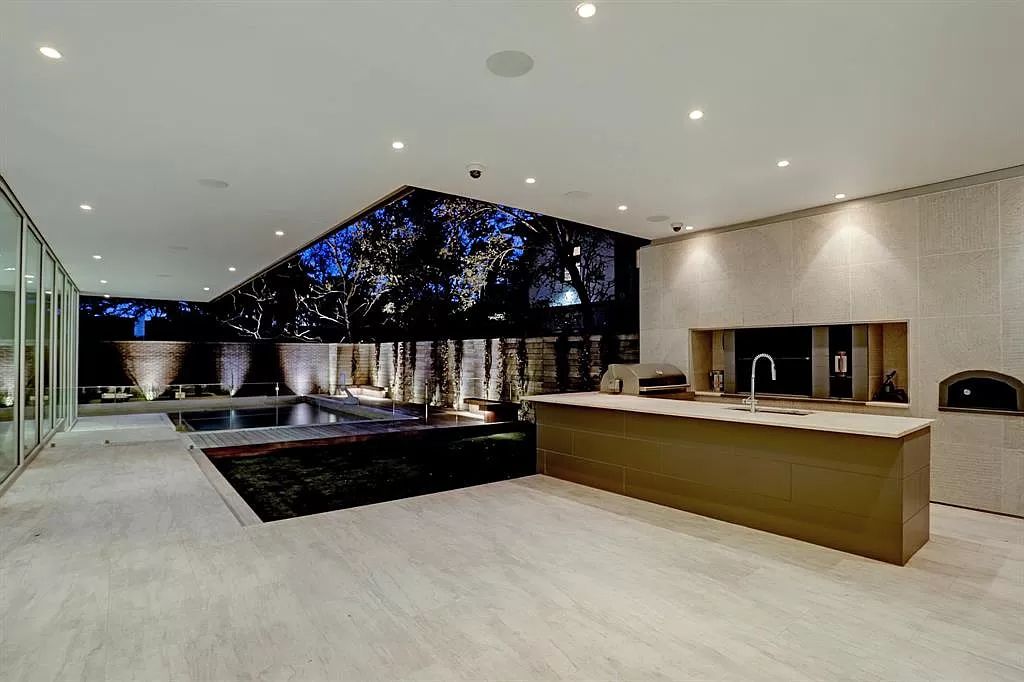 Masterful Custom Built Home in Houston with Clean line Architecture Asking for 4099000 25