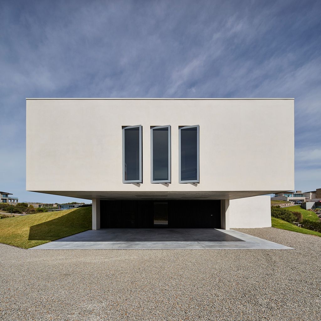 Meticulous and Considerate Design of WildCoast by FGR Architects 12