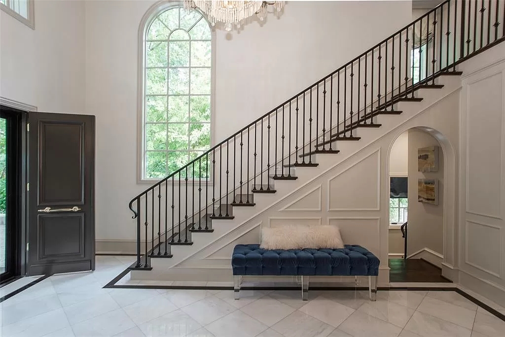The Mediterranean Home in Texas is a luxurious estate heralds the highest standards in quality, ultimate luxury and privacy now available for sale. This home located at 2425 Stadium Dr, Fort Worth, Texas; offering 5 bedrooms and 8 bathrooms with over 10,000 square feet of living spaces.