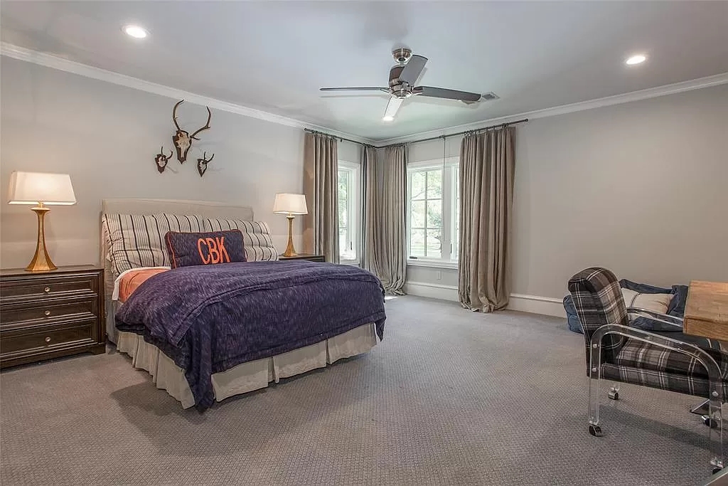 The Mediterranean Home in Texas is a luxurious estate heralds the highest standards in quality, ultimate luxury and privacy now available for sale. This home located at 2425 Stadium Dr, Fort Worth, Texas; offering 5 bedrooms and 8 bathrooms with over 10,000 square feet of living spaces.