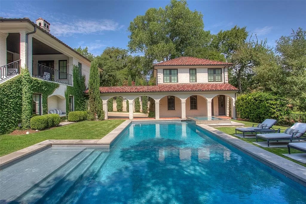 The Mediterranean Home in Texas is a luxurious estate heralds the highest standards in quality, ultimate luxury and privacy now available for sale. This home located at 2425 Stadium Dr, Fort Worth, Texas; offering 5 bedrooms and 8 bathrooms with over 10,000 square feet of living spaces.