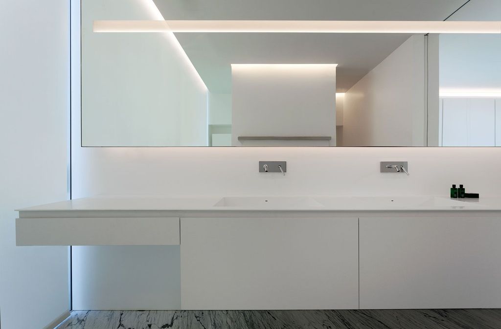 The Modern Two storey Aluminum House by Fran Silvestre Arquitectos 1
