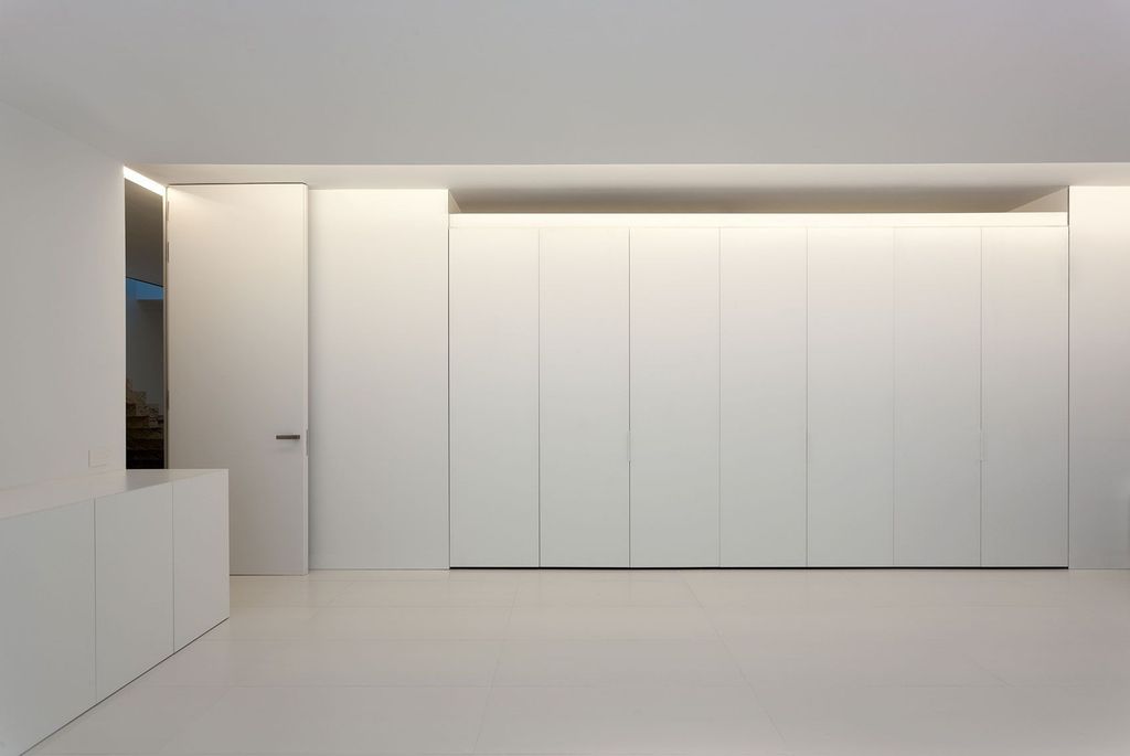 The Modern Two storey Aluminum House by Fran Silvestre Arquitectos 20