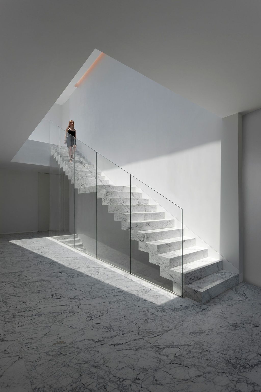 The Modern Two storey Aluminum House by Fran Silvestre Arquitectos 8