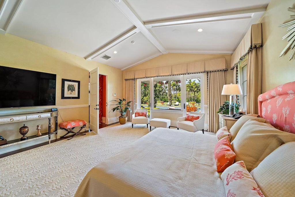 The Florida Home is a luxurious home offers a touch of Palm Beach in the heart of Jupiter now available for sale featuring privacy and security. This home located at 166 Bears Club Dr, Jupiter, Florida; offering 5 bedrooms and 8 bathrooms with over 7,800 square feet of living spaces.