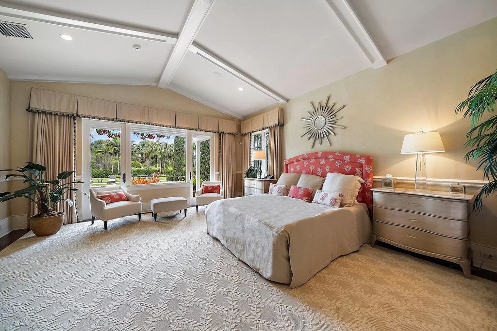 The Florida Home is a luxurious home offers a touch of Palm Beach in the heart of Jupiter now available for sale featuring privacy and security. This home located at 166 Bears Club Dr, Jupiter, Florida; offering 5 bedrooms and 8 bathrooms with over 7,800 square feet of living spaces.