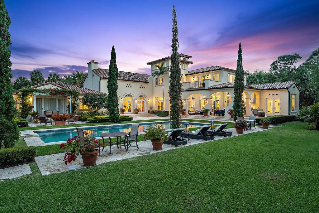 The Florida Home is a luxurious home offers a touch of Palm Beach in the heart of Jupiter now available for sale featuring privacy and security. This home located at 166 Bears Club Dr, Jupiter, Florida; offering 5 bedrooms and 8 bathrooms with over 7,800 square feet of living spaces.
