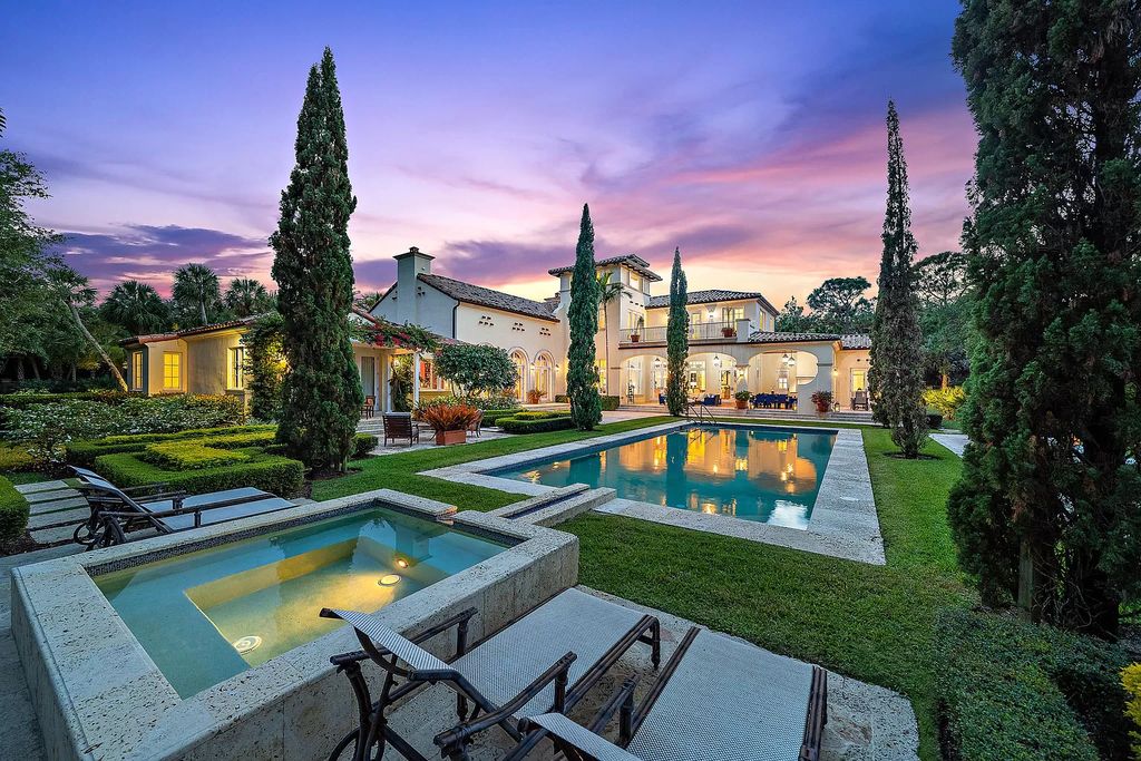 The Florida Home is a luxurious home offers a touch of Palm Beach in the heart of Jupiter now available for sale featuring privacy and security. This home located at 166 Bears Club Dr, Jupiter, Florida; offering 5 bedrooms and 8 bathrooms with over 7,800 square feet of living spaces.