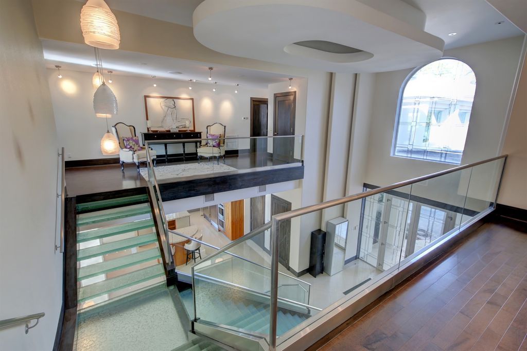 Timeless three level residence with unobstructed Clearwater Harbor views